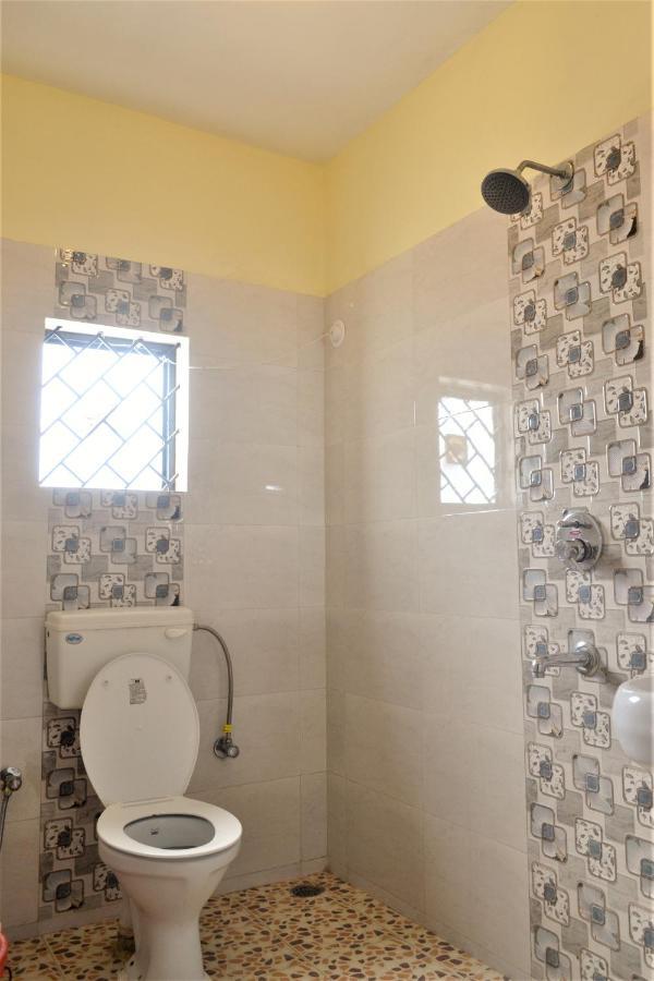 Monte Villa Guest House แคนโดลิม ภายนอก รูปภาพ