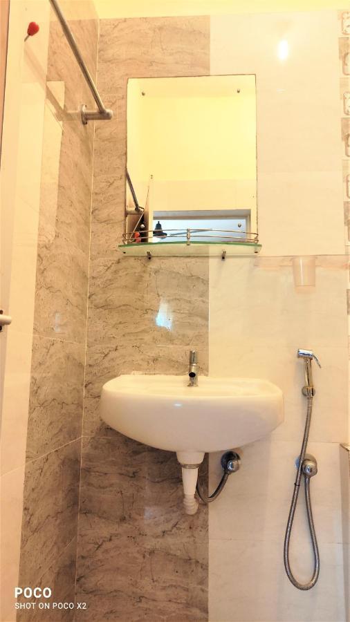 Monte Villa Guest House แคนโดลิม ภายนอก รูปภาพ
