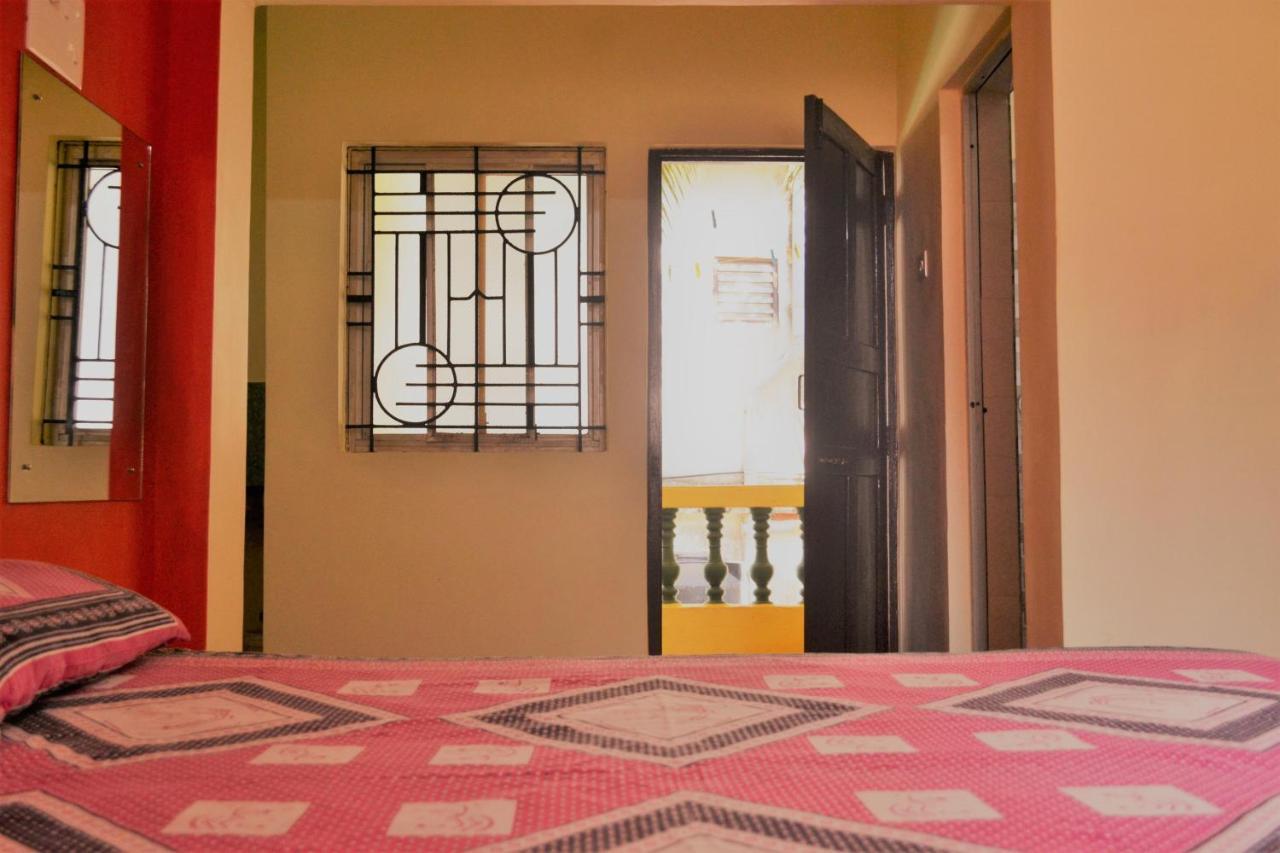 Monte Villa Guest House แคนโดลิม ภายนอก รูปภาพ