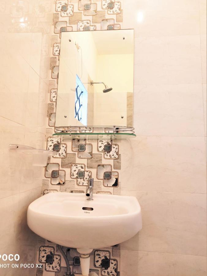 Monte Villa Guest House แคนโดลิม ภายนอก รูปภาพ
