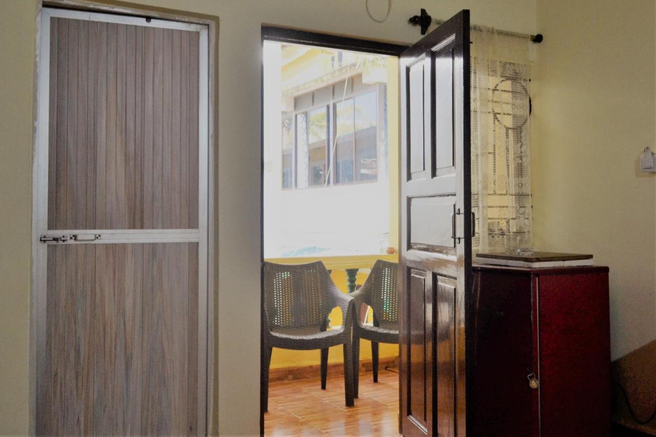 Monte Villa Guest House แคนโดลิม ภายนอก รูปภาพ