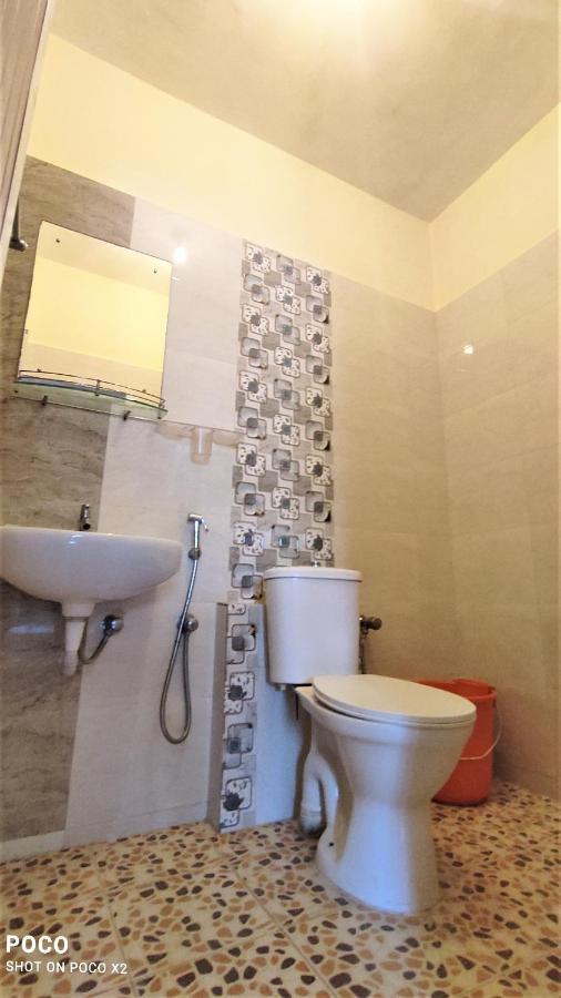 Monte Villa Guest House แคนโดลิม ภายนอก รูปภาพ