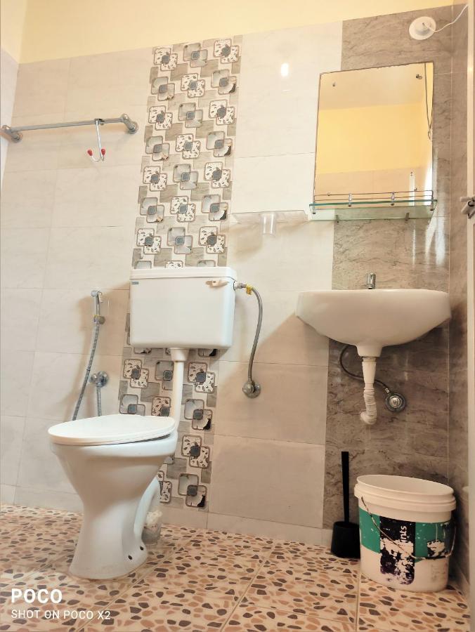 Monte Villa Guest House แคนโดลิม ภายนอก รูปภาพ
