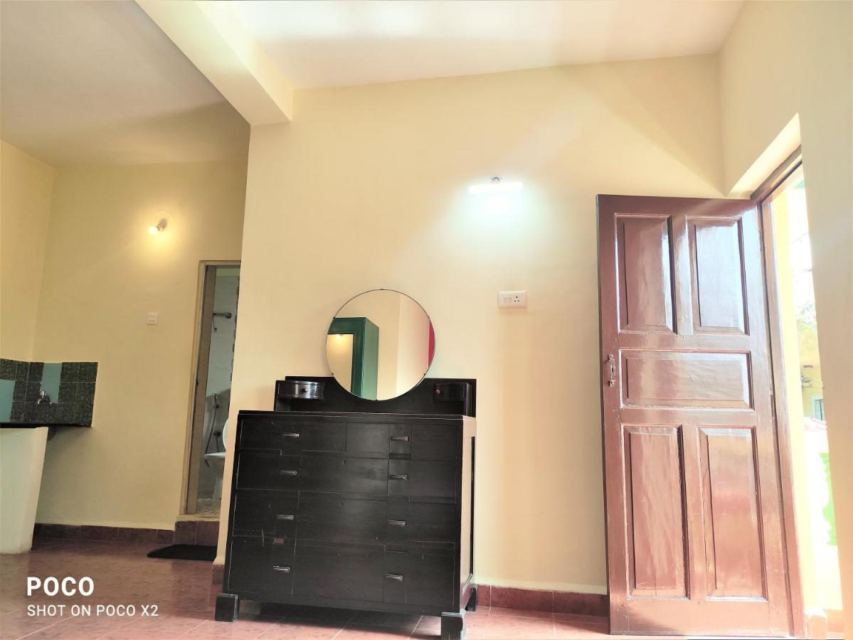 Monte Villa Guest House แคนโดลิม ภายนอก รูปภาพ