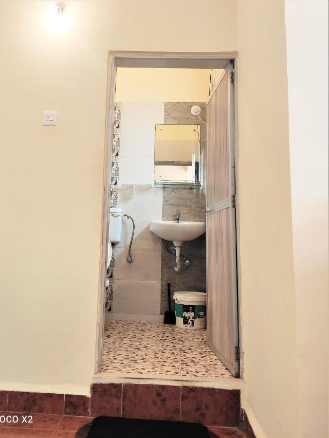 Monte Villa Guest House แคนโดลิม ภายนอก รูปภาพ